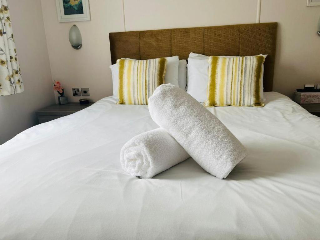 Ashworth Lodge With Hot Tub Barmby on the Moor Rom bilde